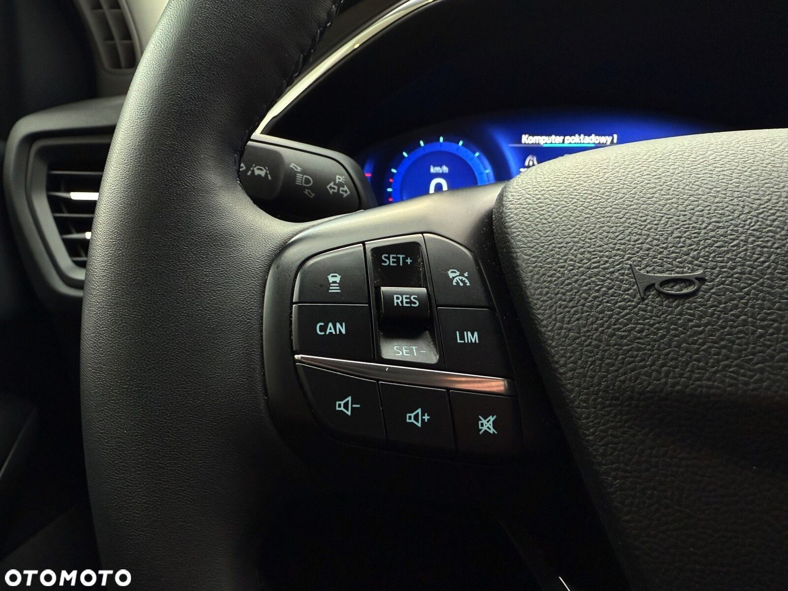 Ford Focus 1.0 EcoBoost mHEV Titanium X - 15