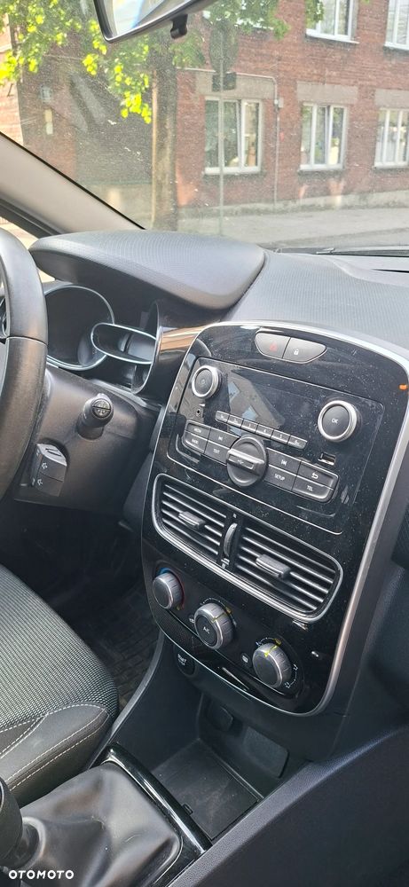Renault Clio 1.2 16V Alize - 5