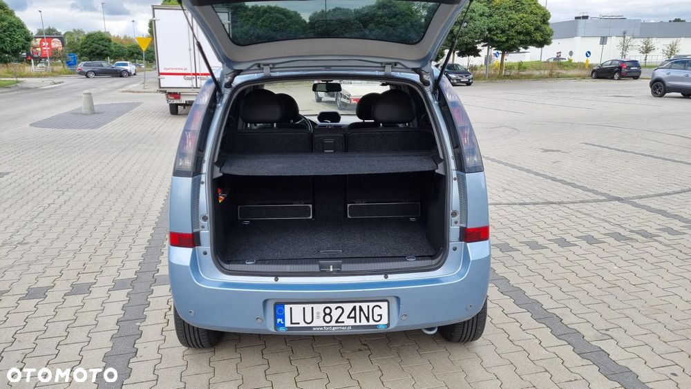 Opel Meriva 1.8 Cosmo MTA - 17