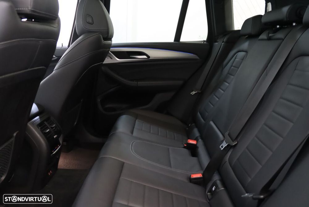 BMW X3 30 e xDrive Pack M - 8