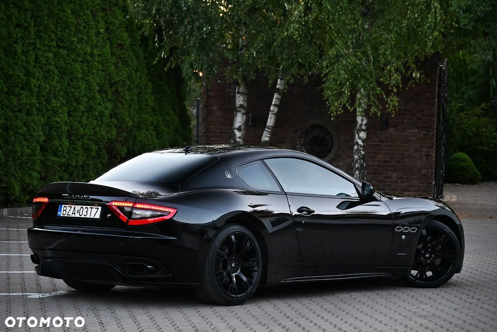 Maserati GranTurismo S Automatik - 18