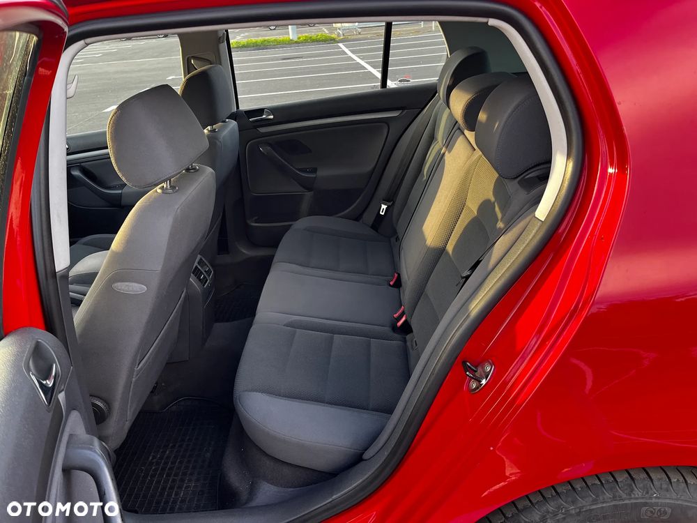 Volkswagen Golf - 16