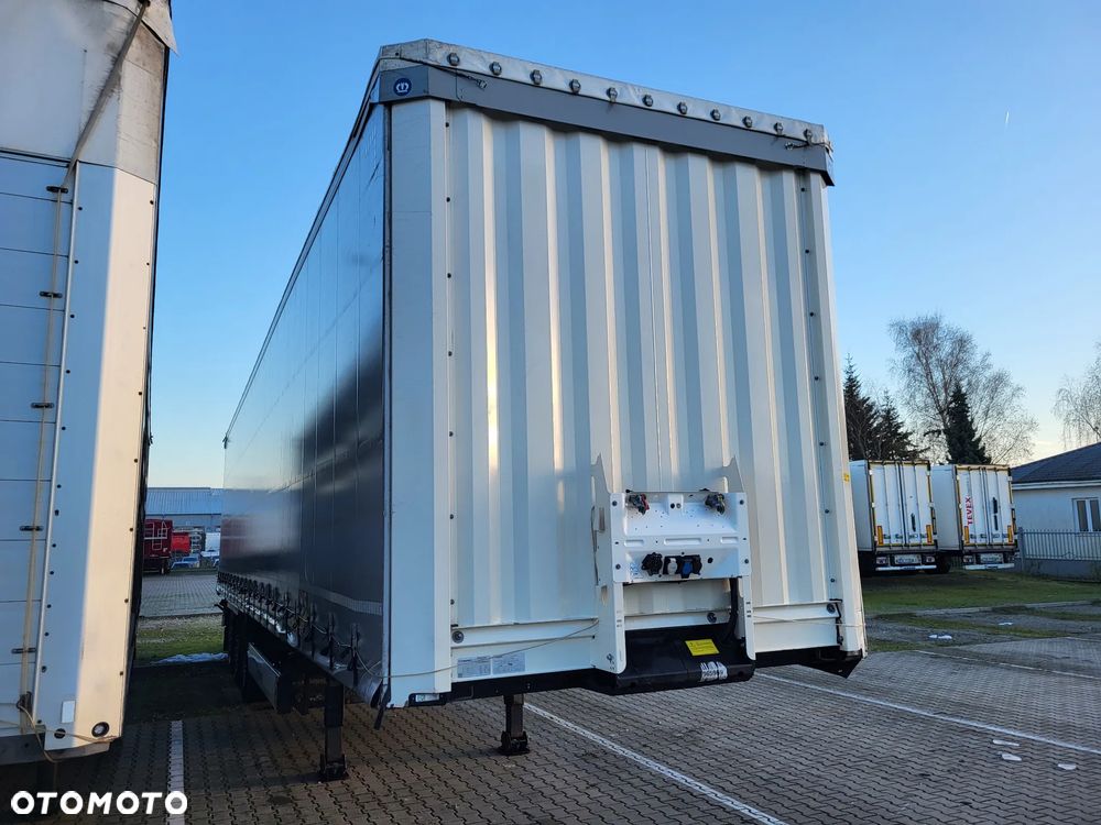 Krone Standard 2021, Dach podnoszony - 1