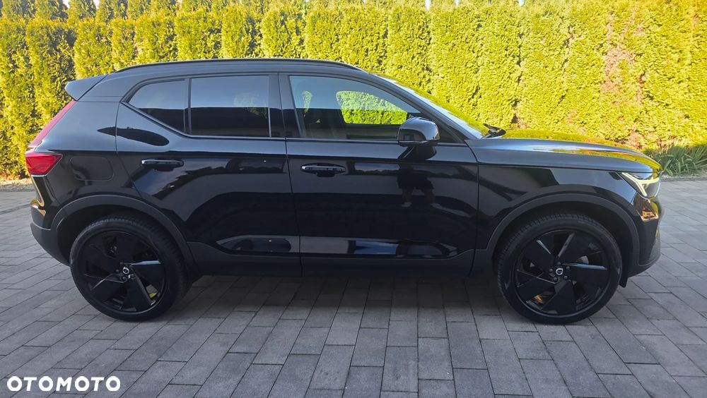 Volvo XC 40 B4 Plus Black Edition - 6