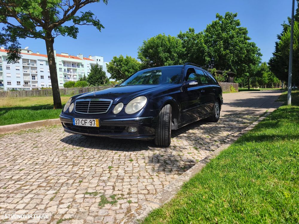 Mercedes-Benz E 300 BLUETEC Avantgarde - 1
