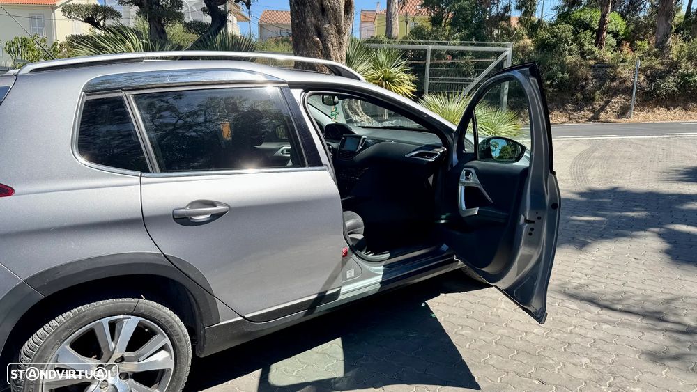 Peugeot 2008 1.2 PureTech GT Line - 2