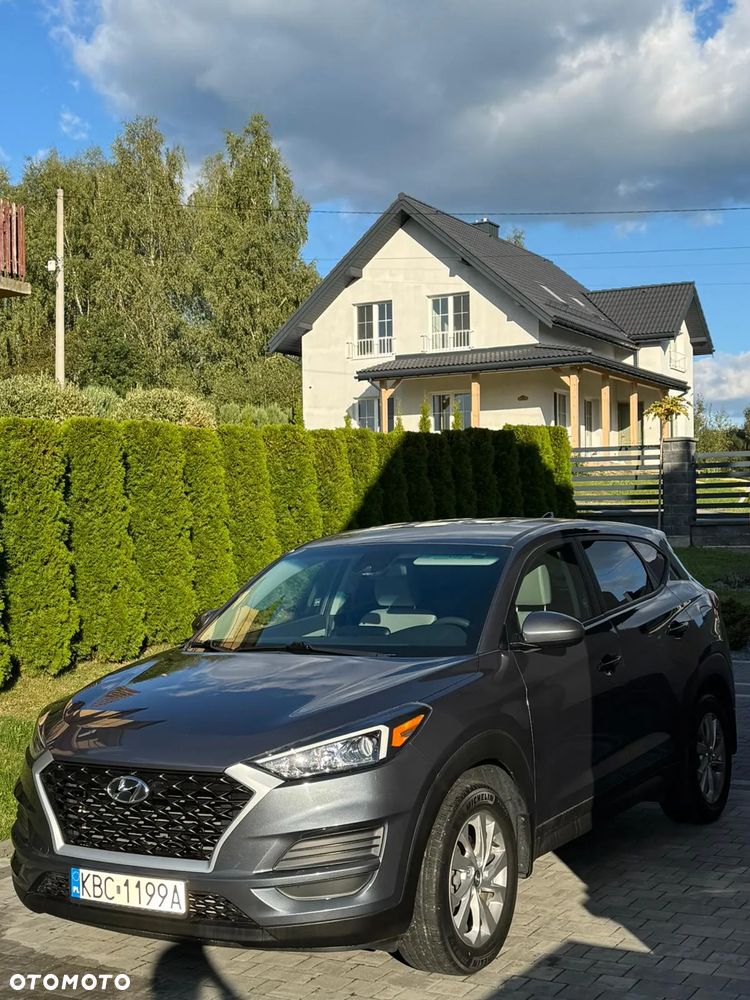 Hyundai Tucson - 2