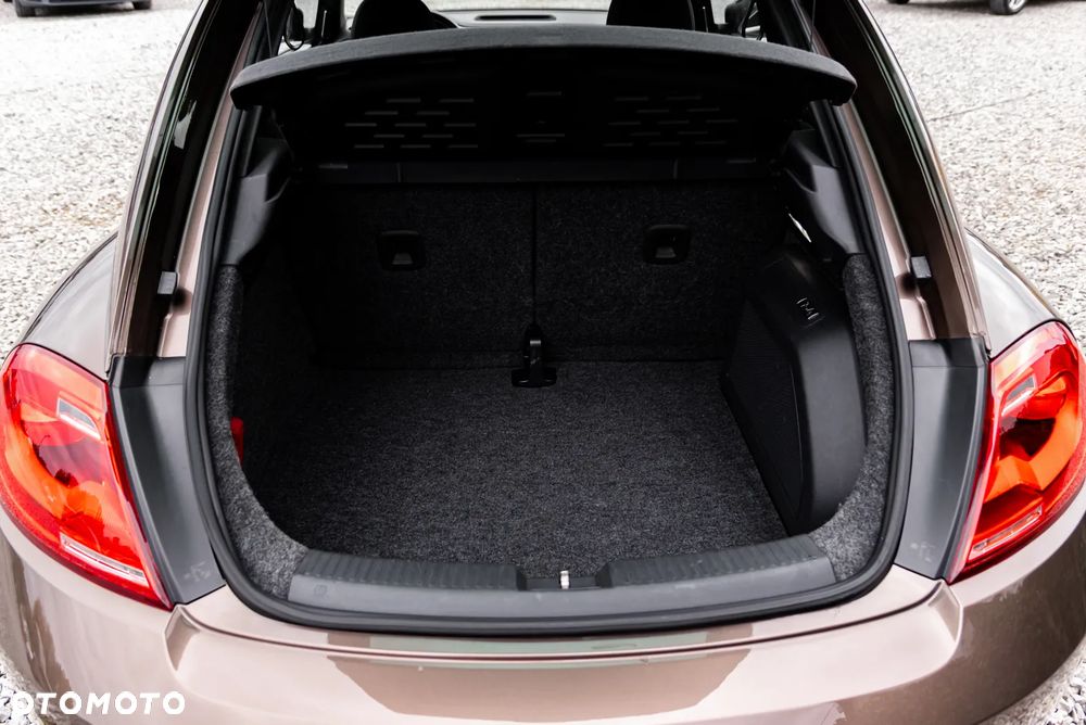 Volkswagen Beetle 2.0 TSI DSG Exclusive Sport - 22