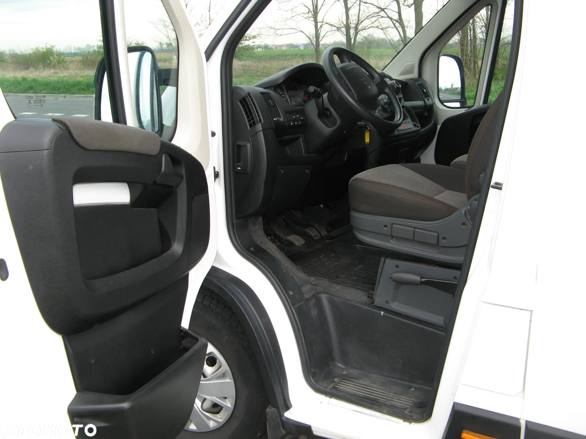Peugeot BOXER 435 BlueHDi L4H2 Premium - 10