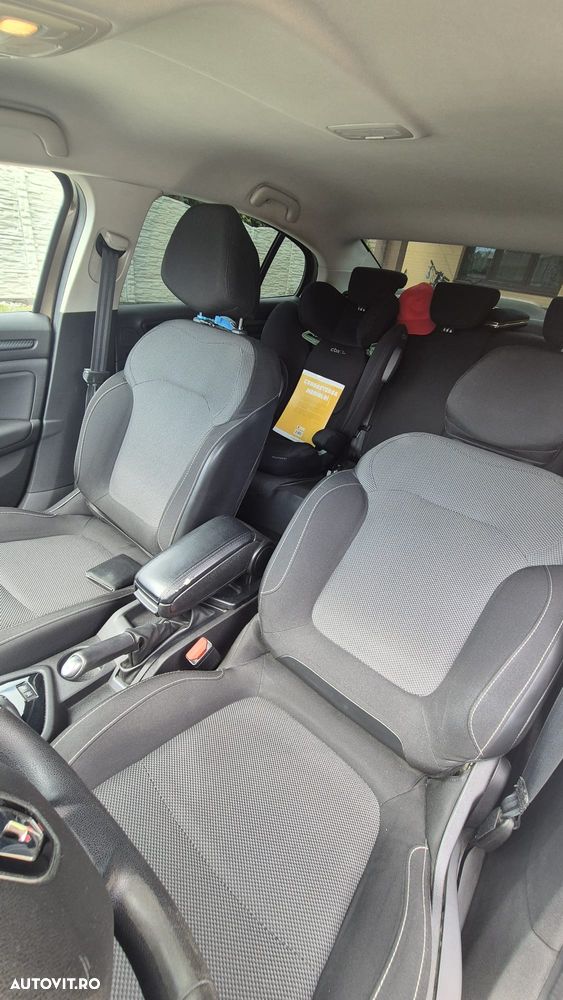 Renault Megane TCe GPF Life - 9