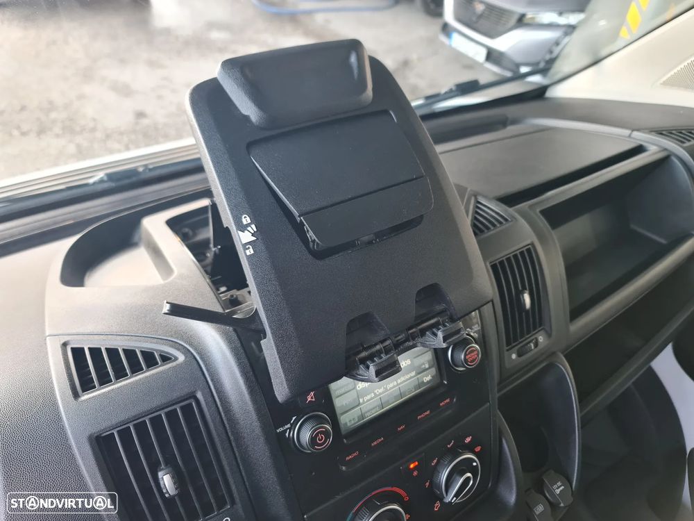 Peugeot BOXER 2.0 Blue-Hdi L1H1 *GPS/Ac/ IVA DEDUTÍVEL - 33