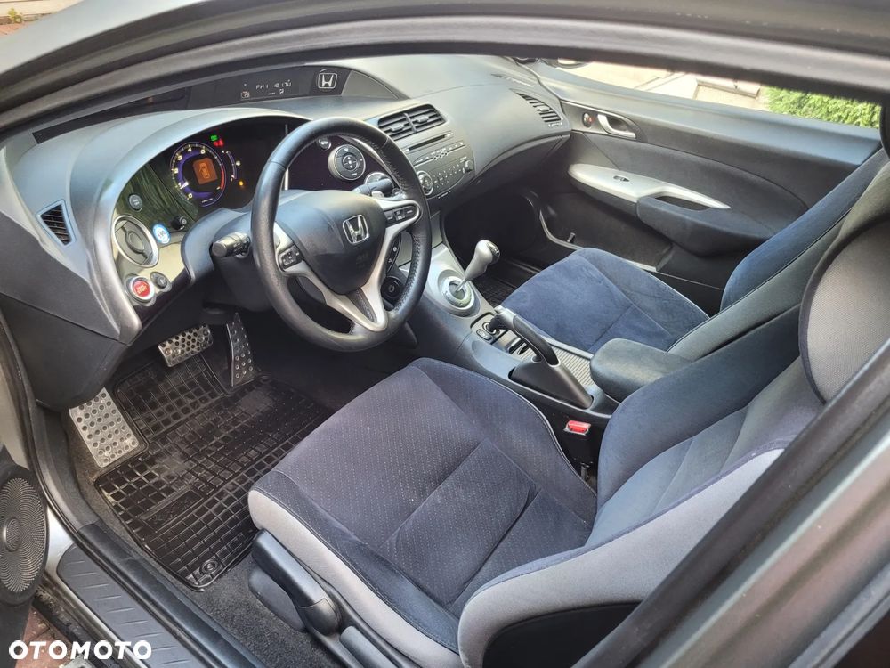 Honda Civic 1.8 Comfort - 8