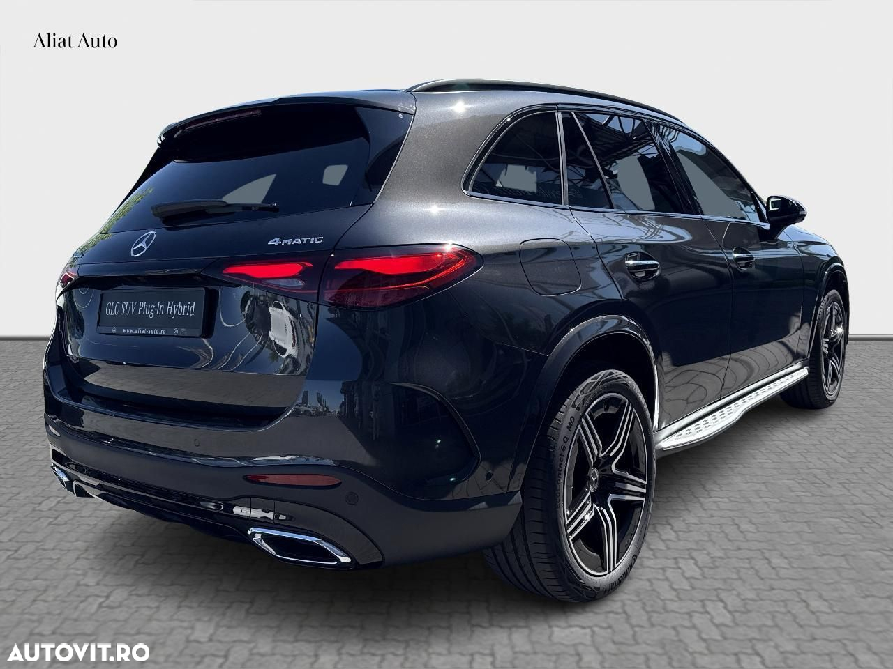 Mercedes-Benz GLC 300 e 4MATIC - 4