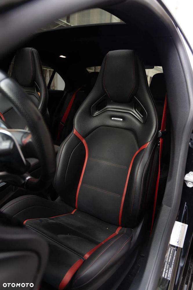 Mercedes-Benz CLA AMG 45 S 4-Matic 8G-DCT - 8