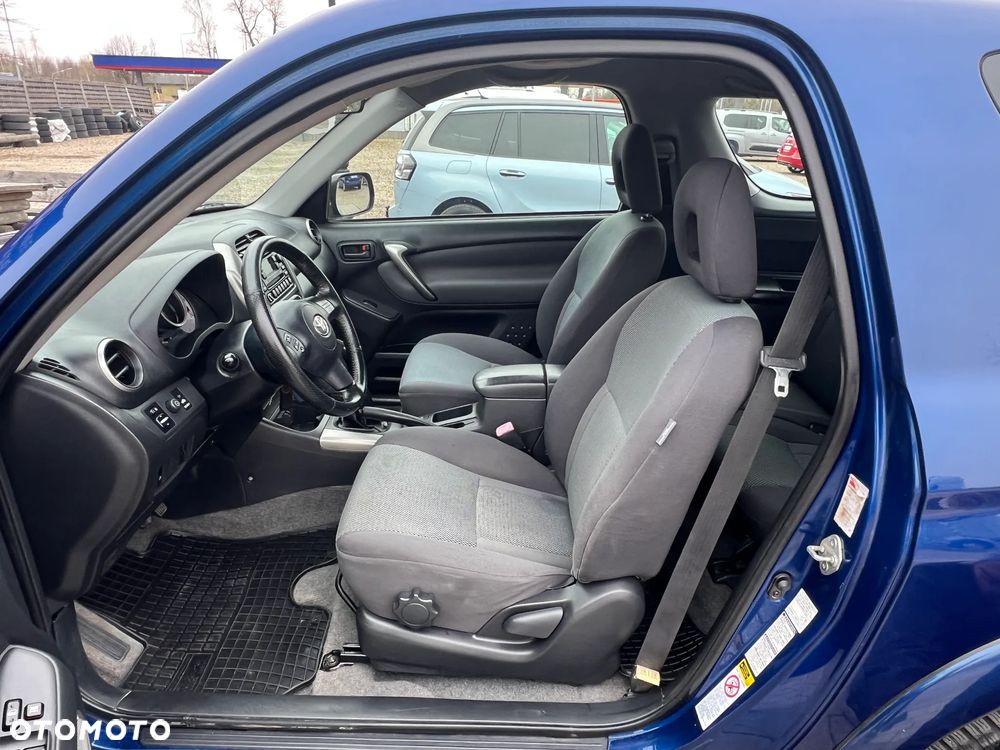 Toyota RAV4 4x4 Edition - 13