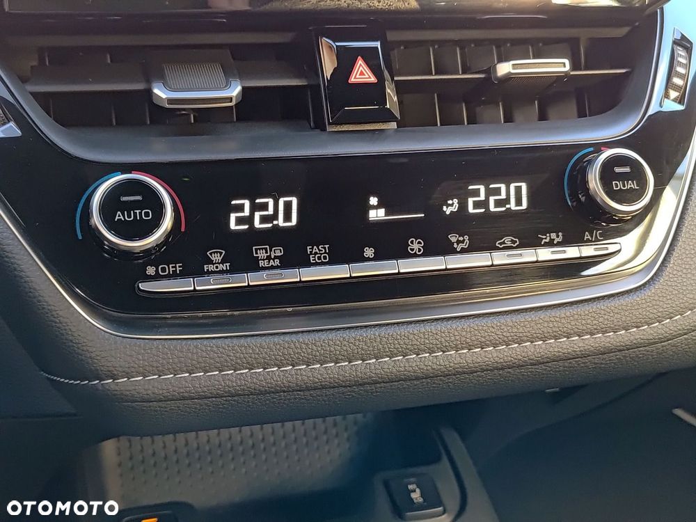 Toyota Corolla 2.0 Hybrid Comfort - 16