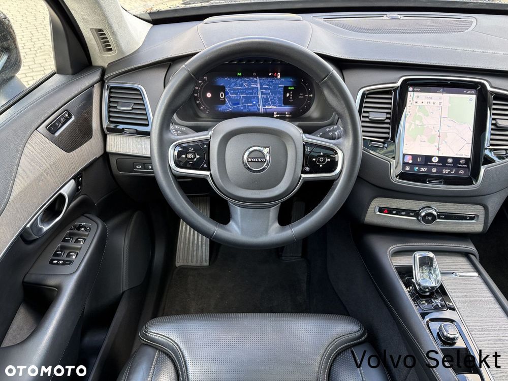 Volvo XC 90 - 25
