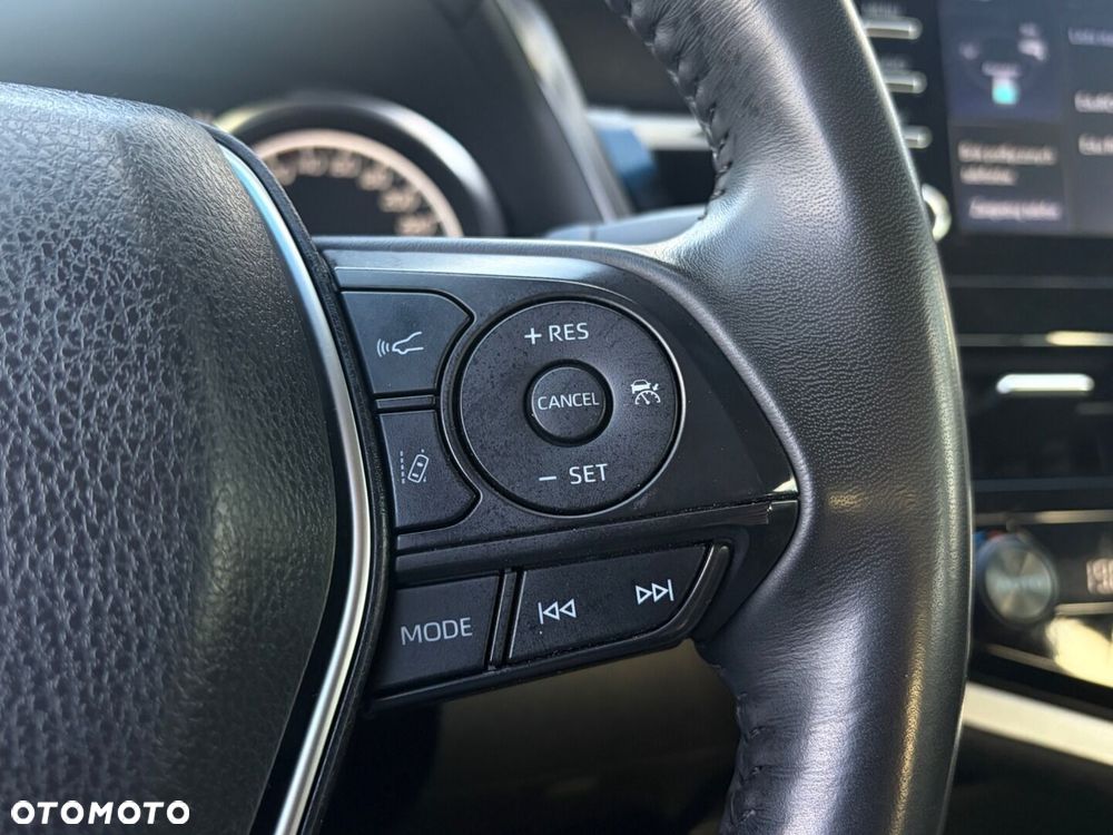 Toyota Camry 2.5 Hybrid Comfort CVT - 22