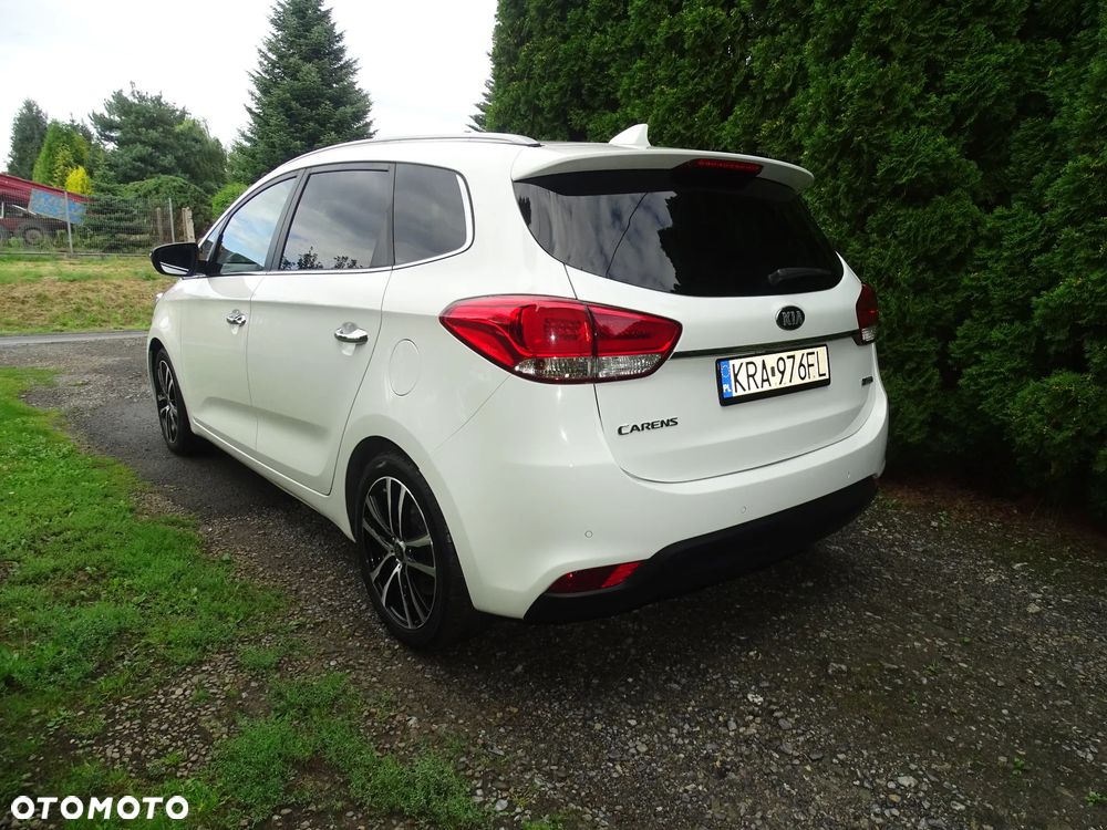 Kia Carens 1.7 CRDi Business Line 7os - 8