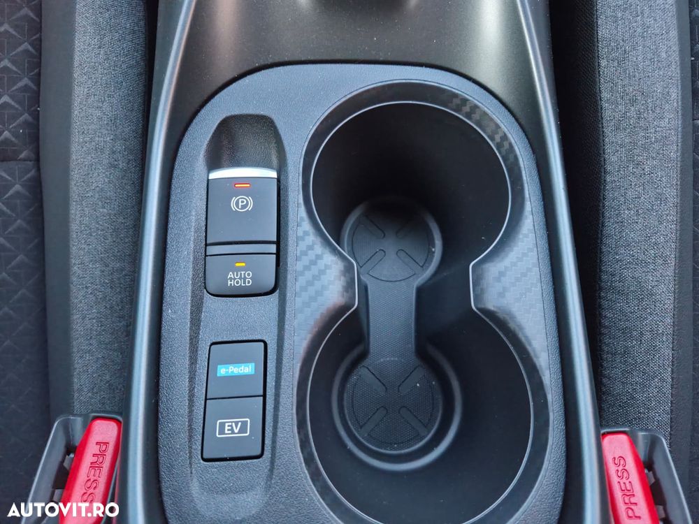 Nissan Juke 143CP HEV N-Connecta - 14