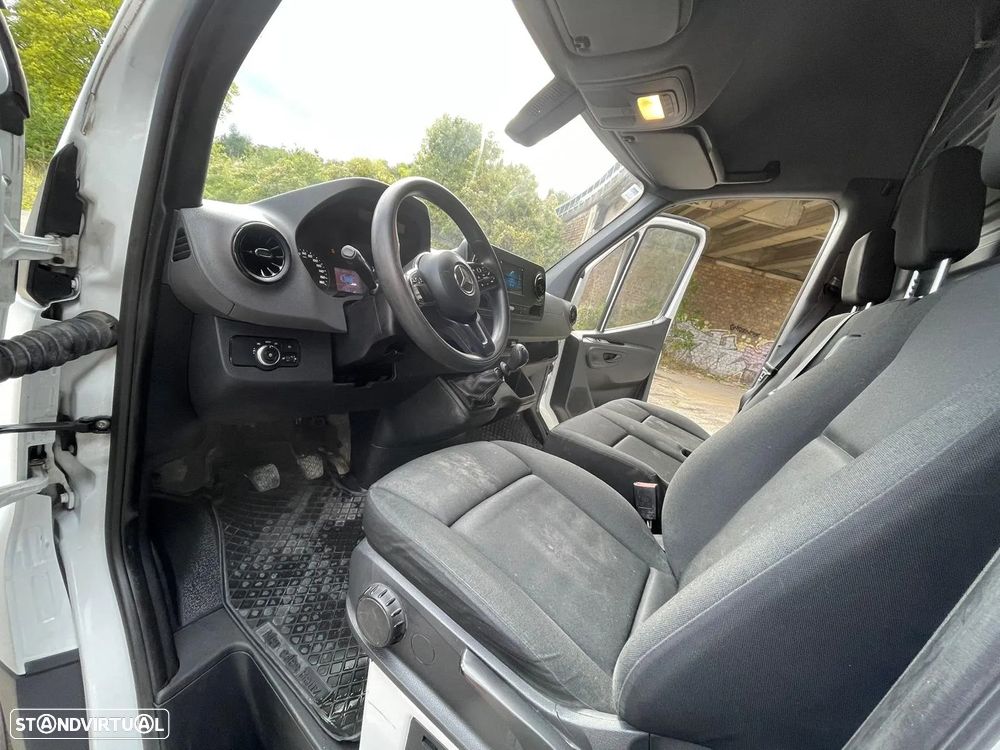 Mercedes-Benz Sprinter - 8