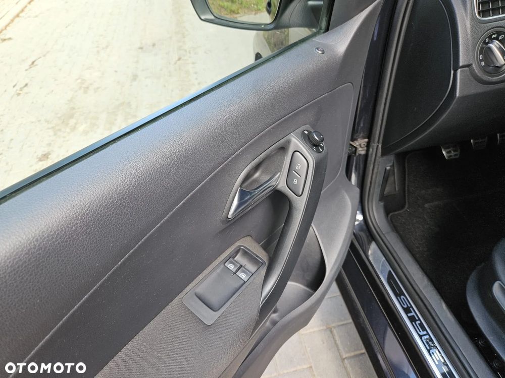 Volkswagen Polo - 26
