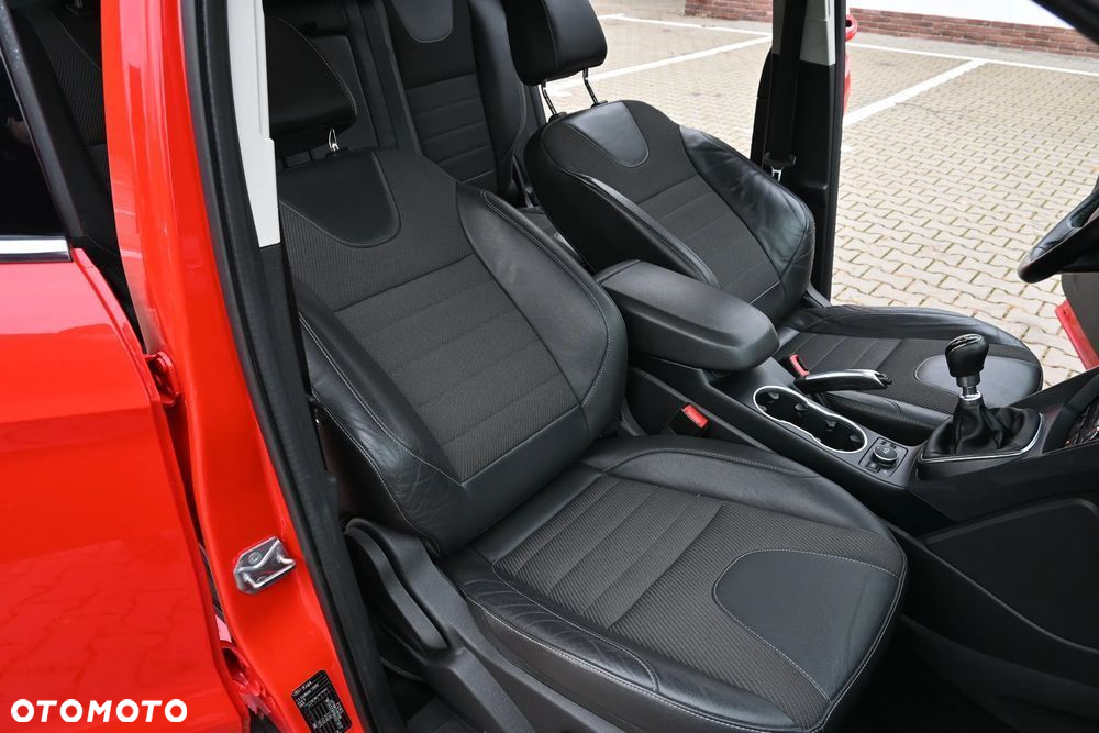 Ford Kuga 1.5 EcoBoost FWD Titanium X - 31