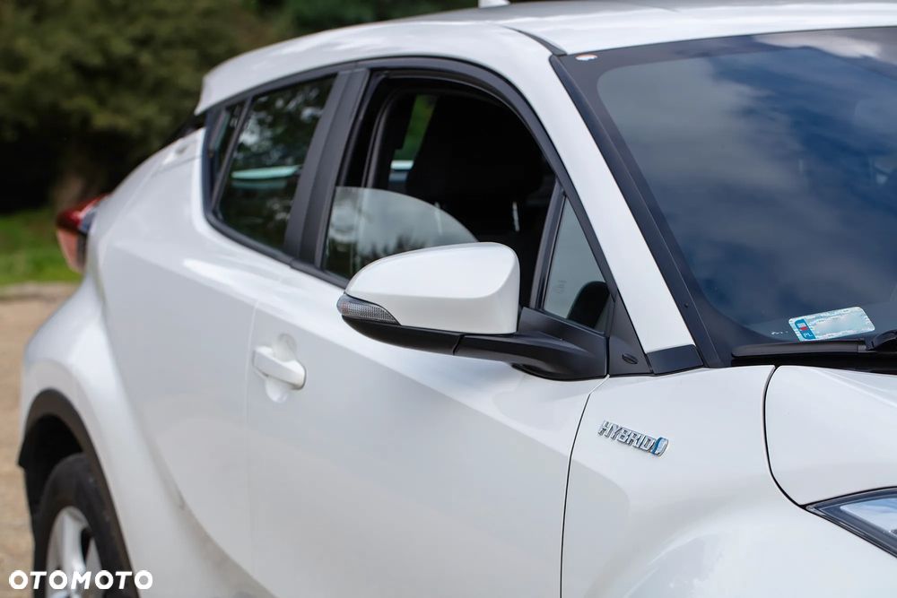 Toyota C-HR ver-1-8-hybrid-prestige - 33