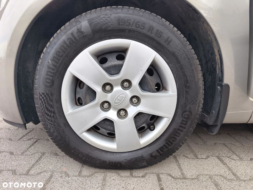 Kia Venga 1.6 M - 16