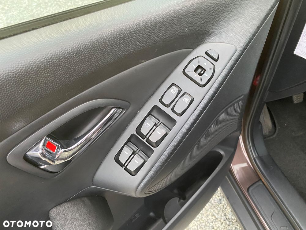 Hyundai ix35 2.0 Premium 2WD - 22