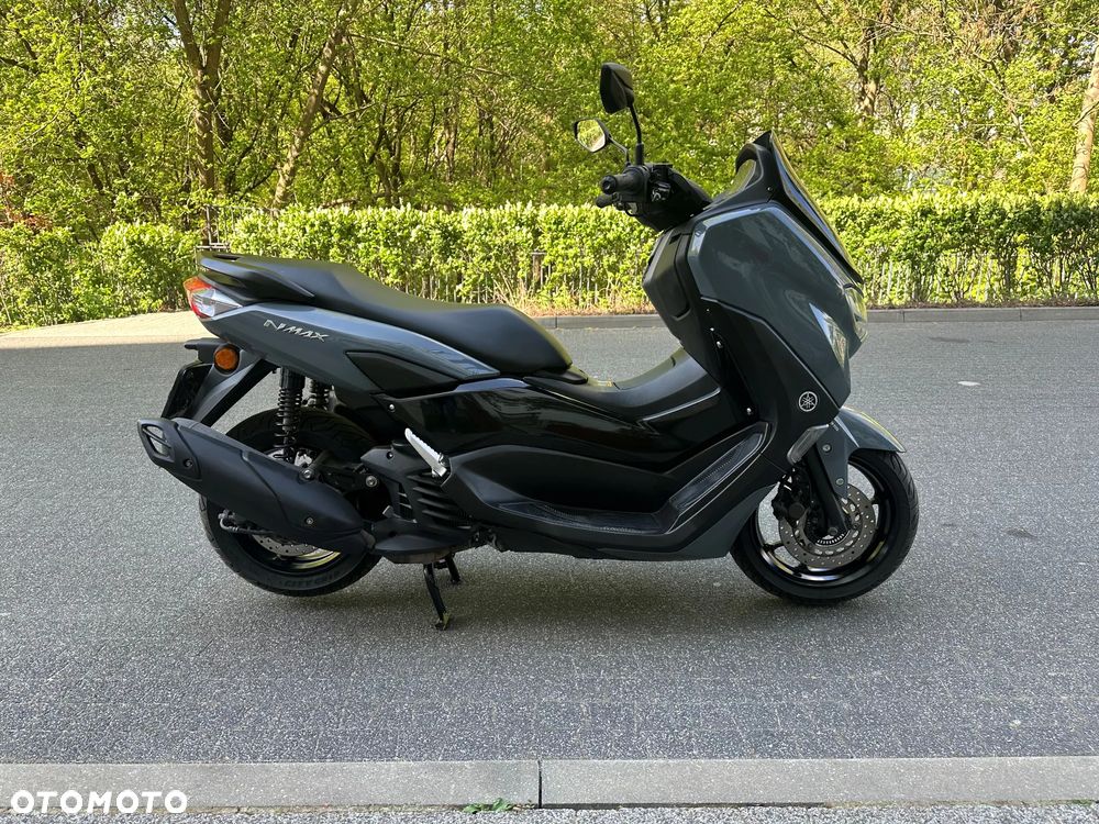 Yamaha NMAX - 7