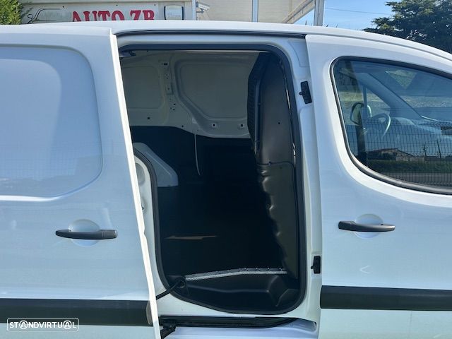 Citroën BERLINGO 3 LUGARES 100 CV - 8