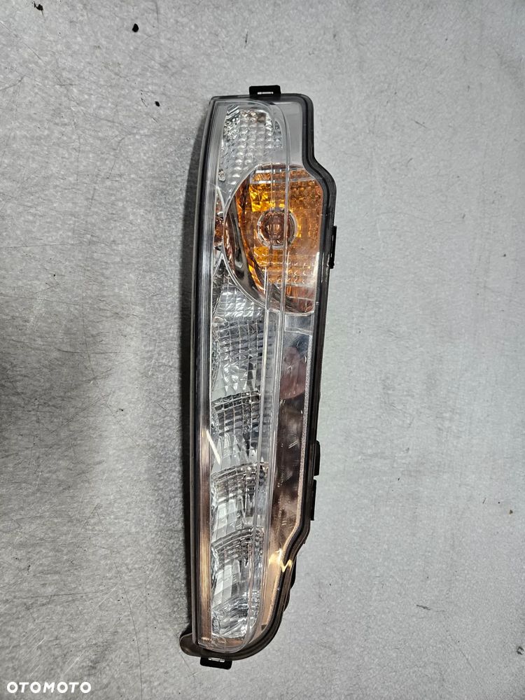Atego kierunek lampy prawy - 1