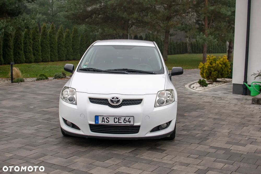 Toyota Auris - 12