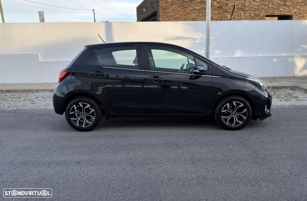 Toyota Yaris 1.4 D-4D Comfort+P.Style - 6