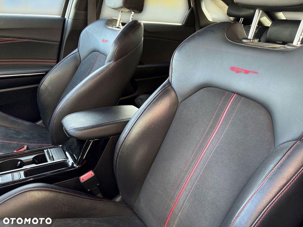 Kia ProCeed 1.6 T-GDI GT DCT - 11