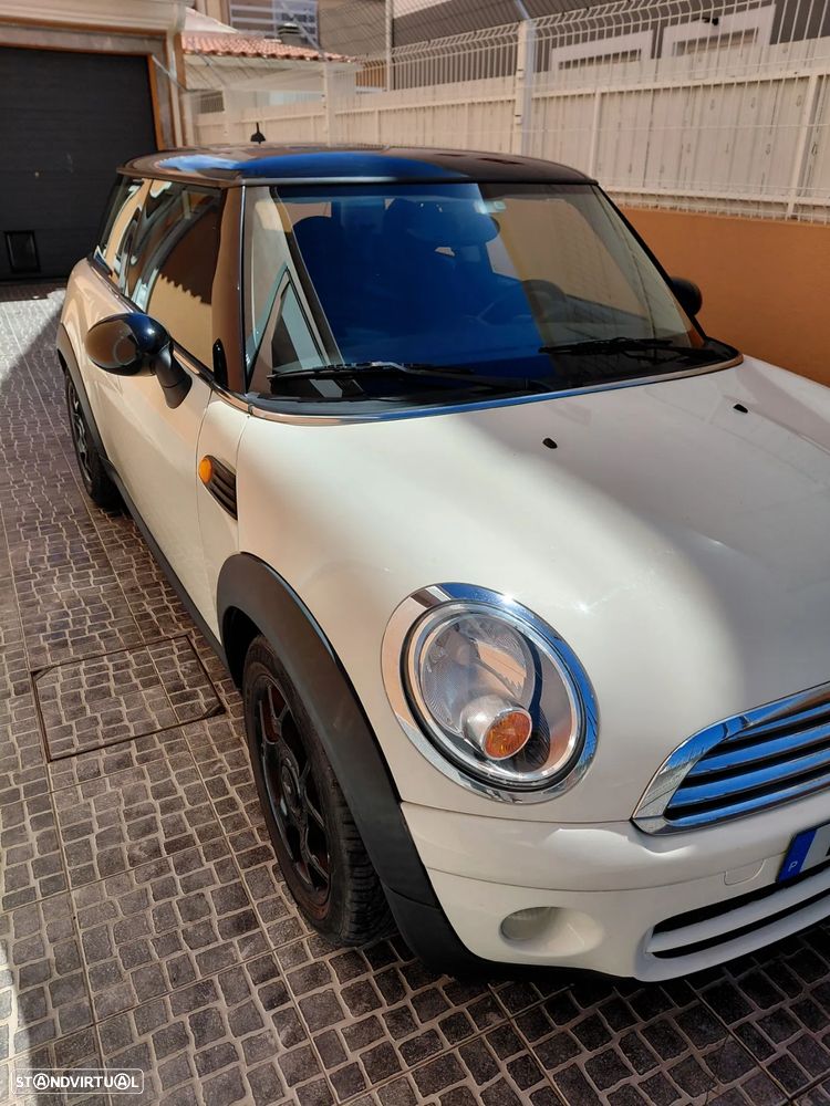 MINI 3 Portas One - 2