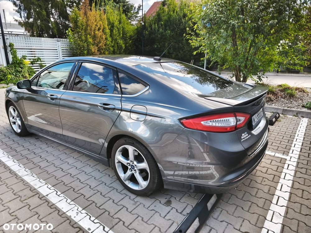 Ford Fusion - 5