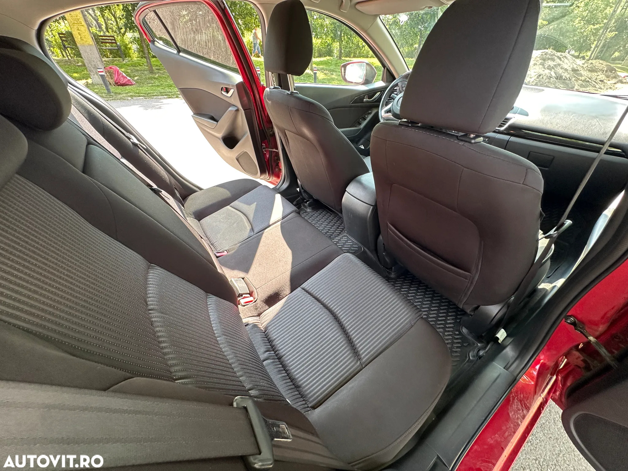Mazda 3 - 10