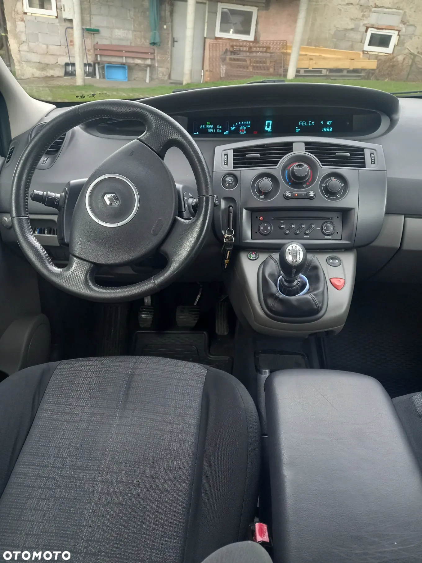 Renault Scenic 1.6 16V Confort Authentique - 8