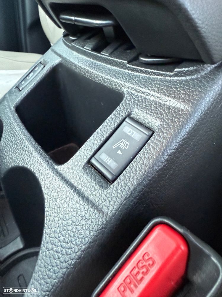 Nissan Qashqai 1.6 dCi Tekna Premium Pele S Alcantara - 17
