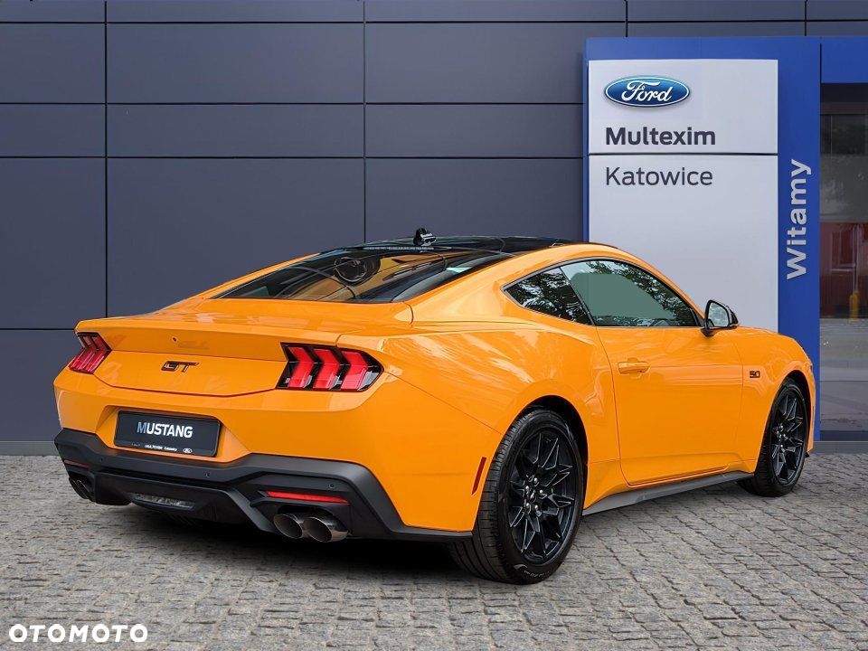 Ford Mustang - 5