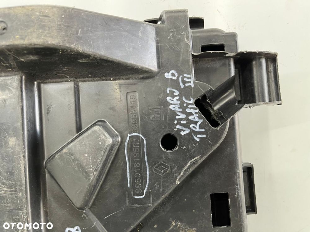 Wkład koła zapasowego Opel Vivaro B Trafic III 2014r.-> skrzynka narzędziowa obudowa 995018195r - 9