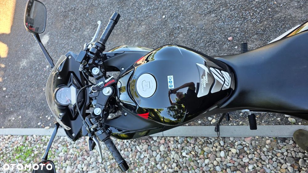 Honda CBR - 18