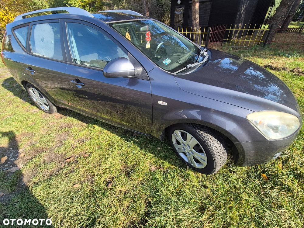 Kia Ceed 1.6 Crdi M - 6