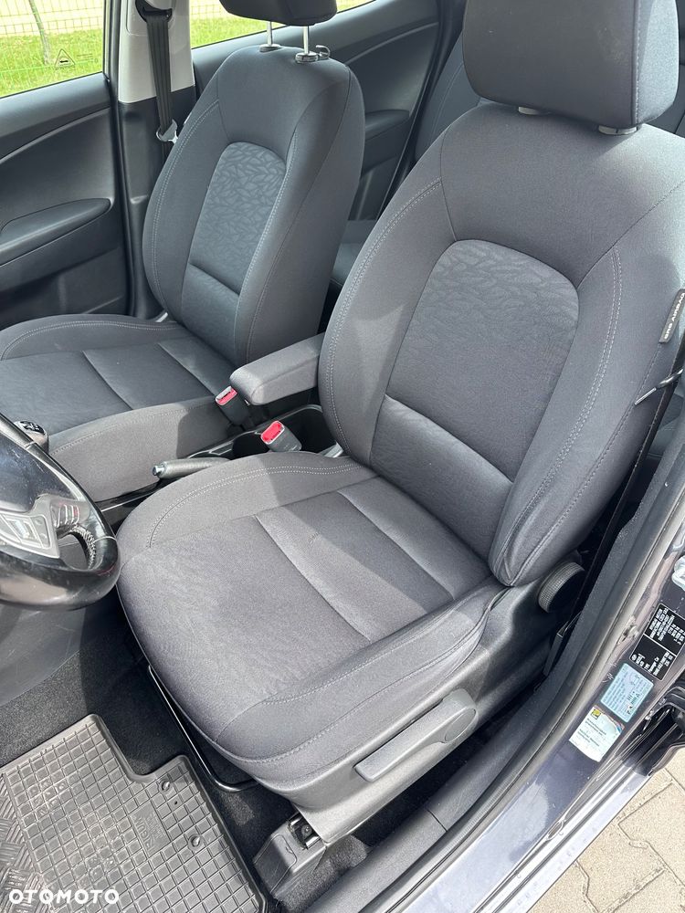 Hyundai ix20 1.6 Premium blue - 21