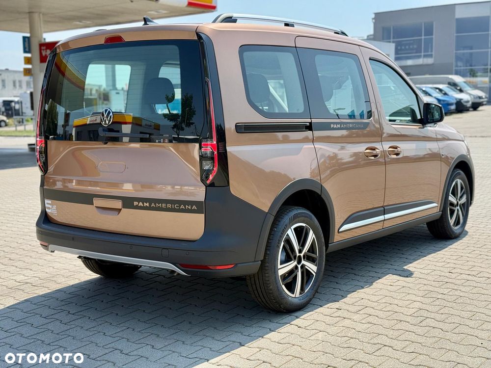 Volkswagen Caddy 1.5 TSI PanAmericana DSG - 10