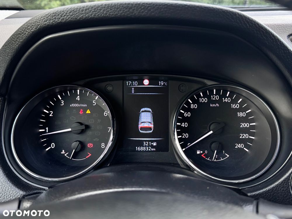 Nissan Qashqai - 11