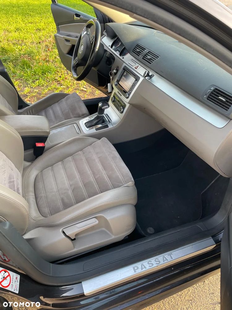 Volkswagen Passat 2.0 TDI Highline DSG - 12