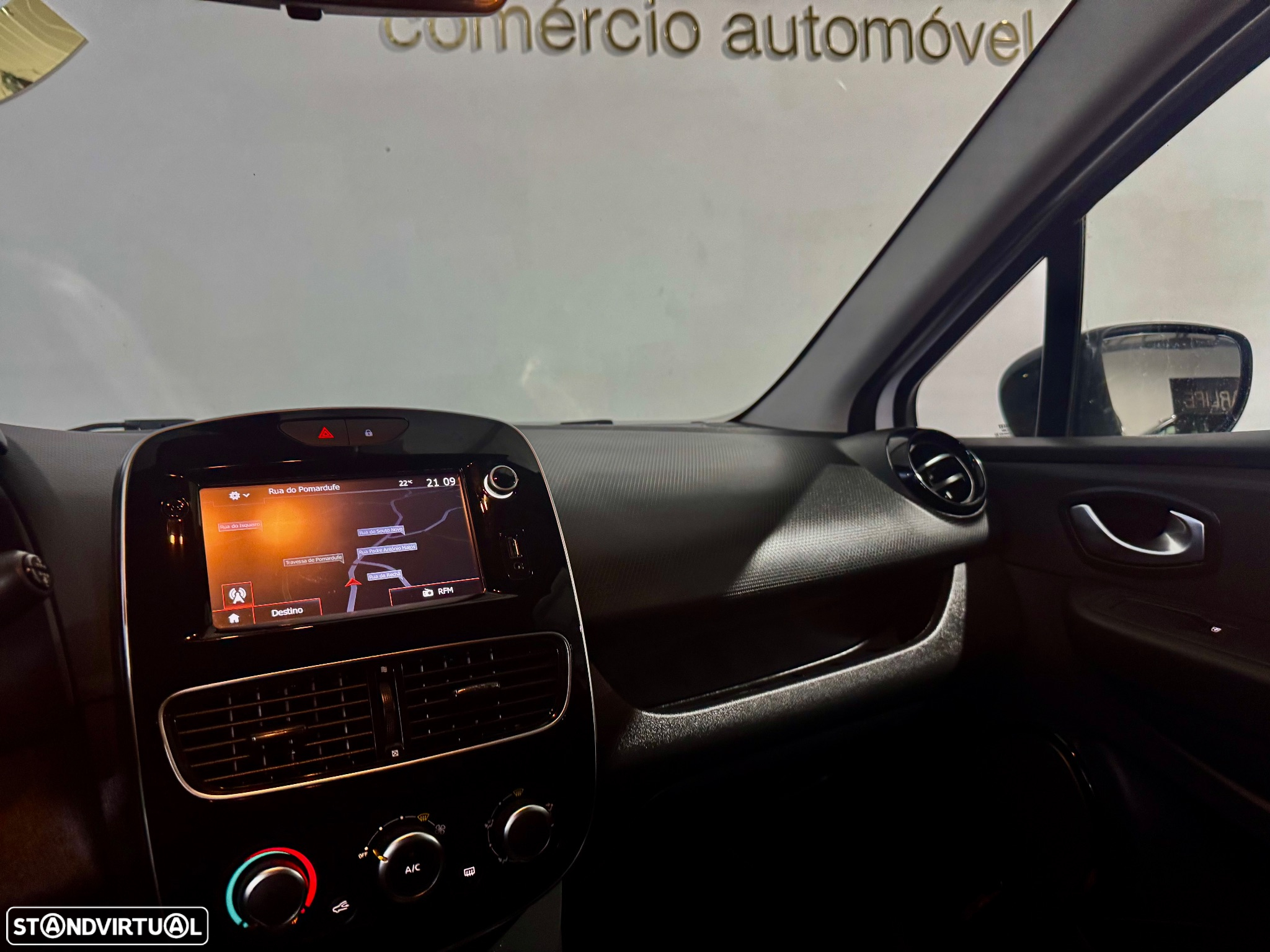 Renault Clio 1.0 TCe Limited - 11